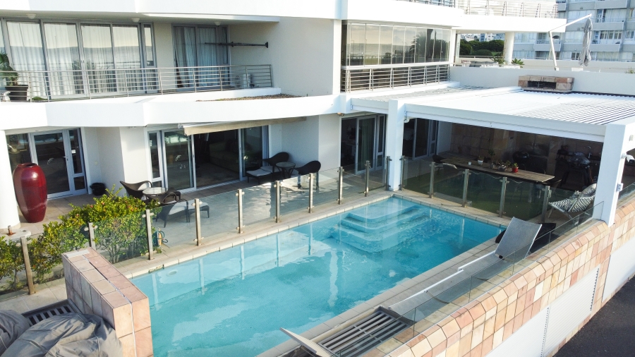 To Let 4 Bedroom Property for Rent in Mouille Point Western Cape